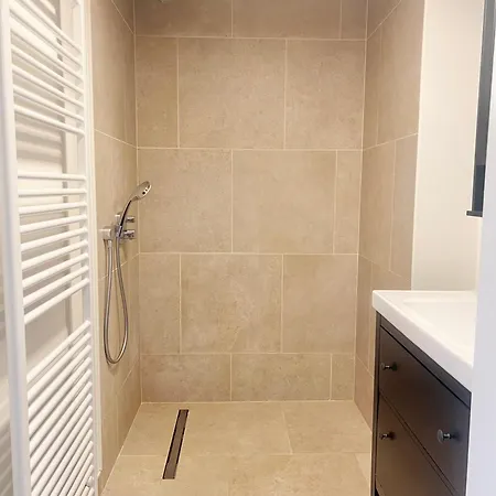 Sejour Elegant Pres Du Centre Apartment